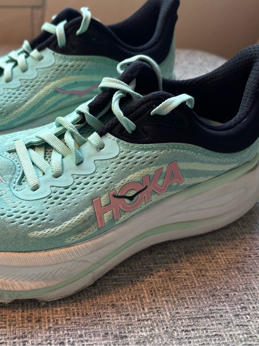 HOKA ONE ONE W Bondi 9 Blue Spark/Mint Fluorite Women's 7.5B - Picture 2 of 10